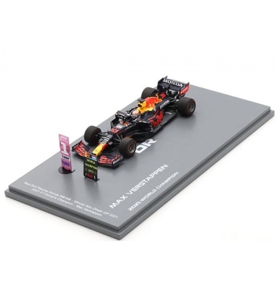 Red Bull Racing RB16B M.Verstappen #33 Winner GP Abu Dhabi 2021 -...
