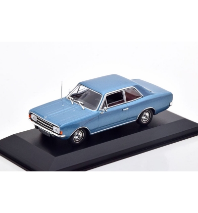 Opel Rekord C Limousine 1966 (metallic bleu) 